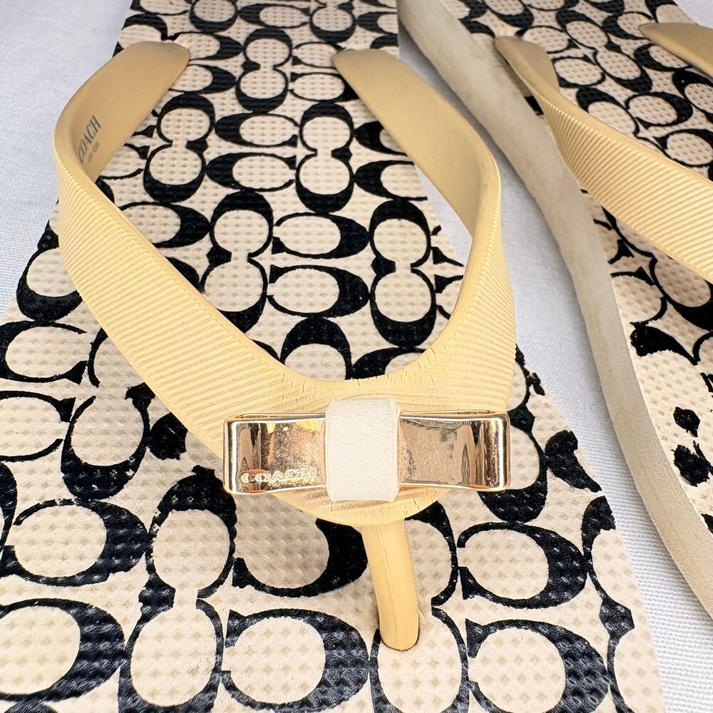 Coach Amel Signature Logo Flip Flops Sandals Women's US 9B Ivory - Picture 4 of 6